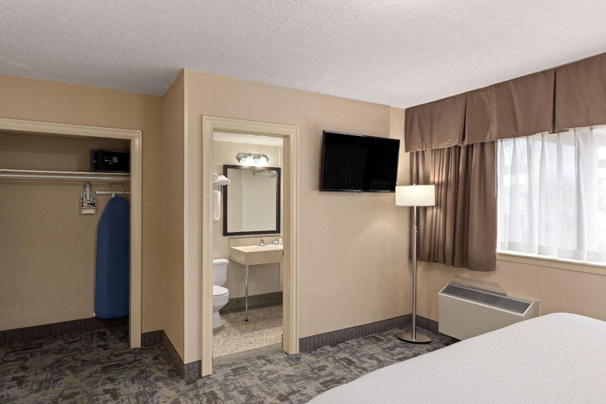 Travelodge By Wyndham Thunder Bay On Bagian luar foto