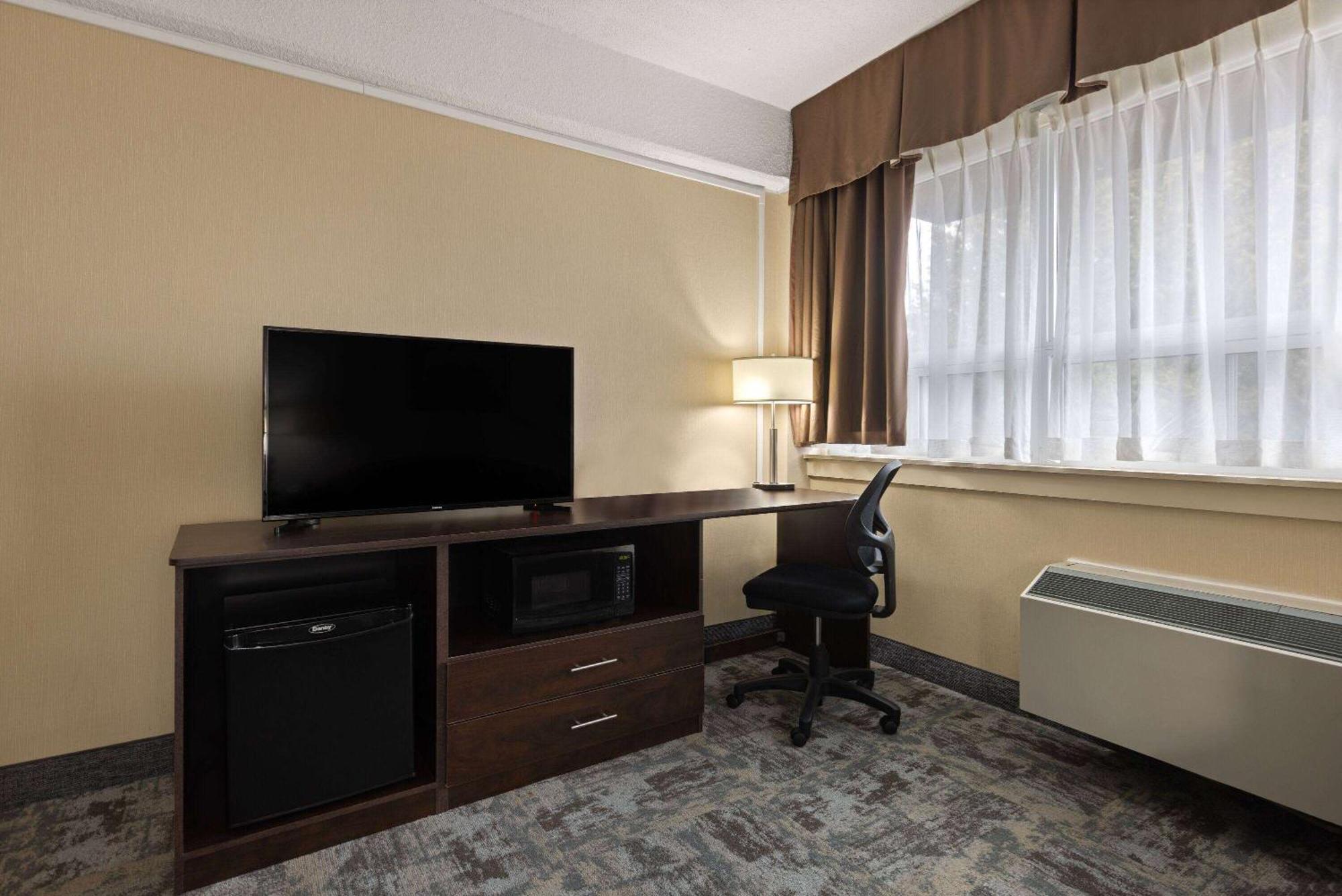 Travelodge By Wyndham Thunder Bay On Bagian luar foto