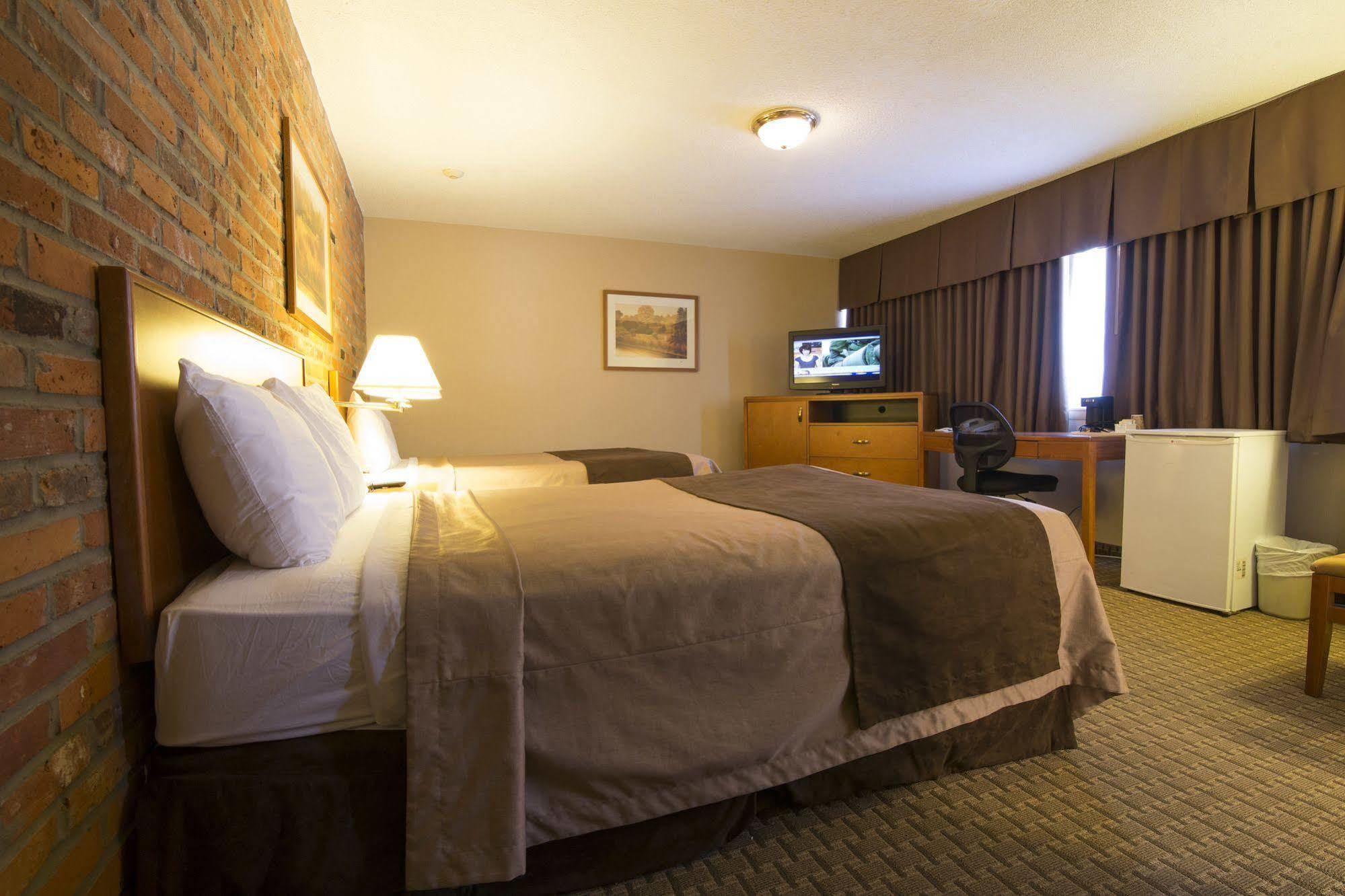 Travelodge By Wyndham Thunder Bay On Bagian luar foto